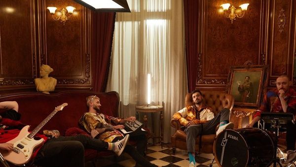 Liviu Teodorescu a lansat piesa „Ore-n șir”