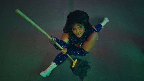 LIZZO - About Damn Time