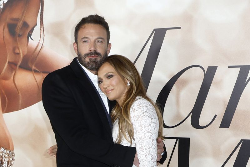 Jennifer Lopez și Ben Affleck s-au separat la trei săptămâni de la nuntă