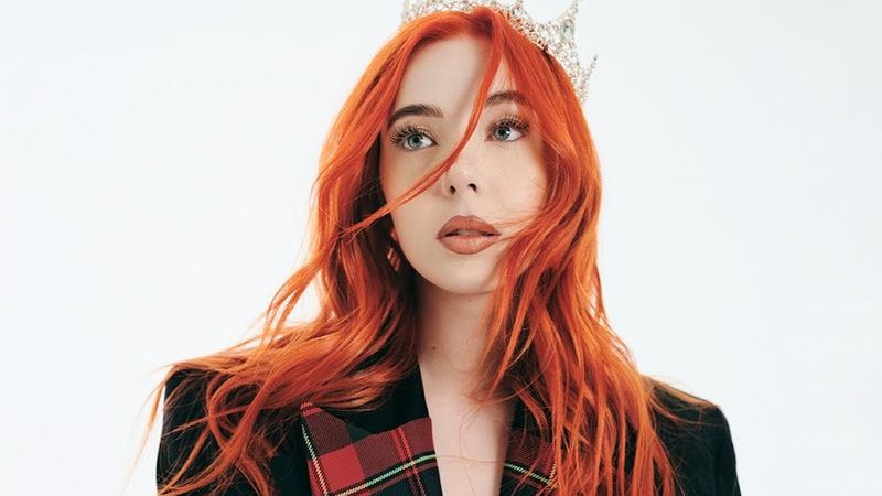 Olivia Addams a lansat piesa &bdquo;Alexa, Skip to Friday&rdquo;