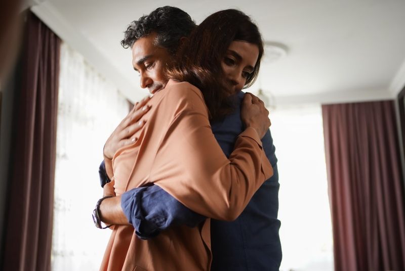 În această seară, de la 20:00, Marea Premieră a serialului de succes “Infidelul”! Asya, punct și de la capăt