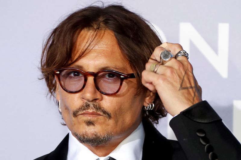 Johnny Depp va regiza un film biografic despre pictorul italian Amedeo Modigliani