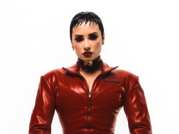 Demi Lovato a lansat piesa &bdquo;29&rdquo; - VERSURI aici