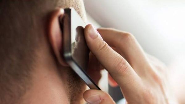 Bancul zilei de vineri, 19 august 2022: „Scumpo, sunt eu. Vin acasă! Nu am întârziat prea mult, nu-i așa?”