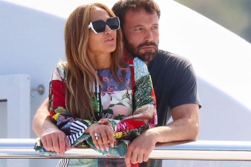 S-a afla ce i-a stricat lui Ben Affleck luna de miere cu Jennifer Lopez, în Paris.