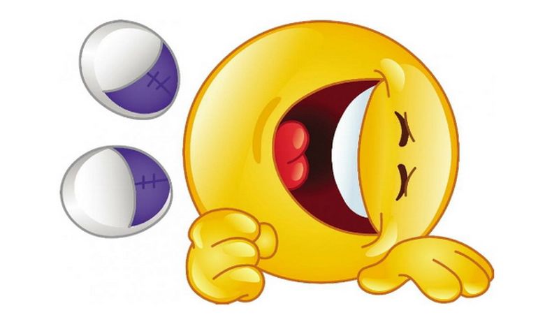 Bancul zilei de luni, 22 august 2022: Un student se duce la cantină şi singurul loc liber este lângă un profesor