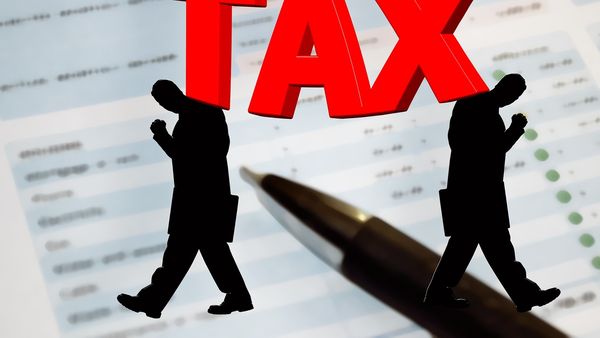 Impozitarea proprietăților imobiliare se schimbă radical! La ce să ne așteptăm din 2023 și c&acirc;t vom plăti &icirc;n plus