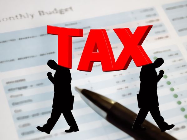 Impozitarea proprietăților imobiliare se schimbă radical! La ce să ne așteptăm din 2023 și c&acirc;t vom plăti &icirc;n plus