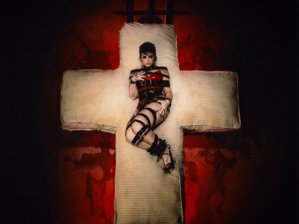 Demi Lovato a lansat album „Holy f**k”