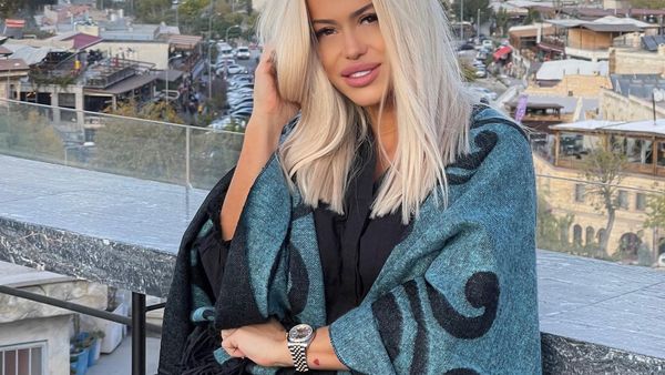 Anda Adam, despre scandalul evacuării din vila închiriată! Acuzațiile artistei către proprietarul imobilului pe care voia să-l cumpere: „A spart ușa”