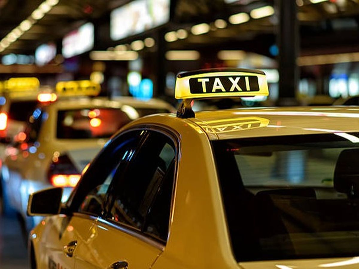 Bancul zilei de miercuri, 24 august 2022: Într-un taxi se urcă o călugăriță elegantă şi frumoasă
