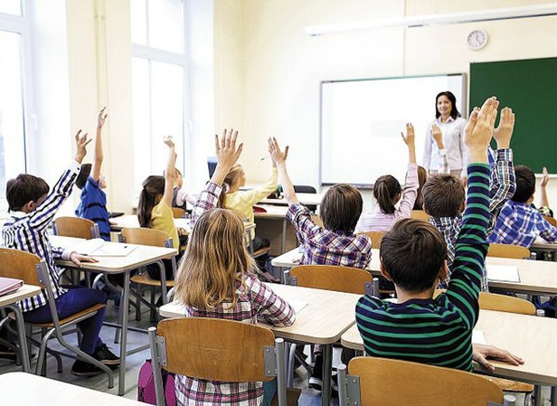  Fără note la sport, muzică și desen