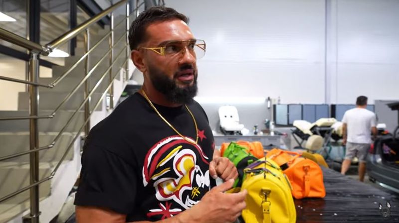 Dorian Popa, furat în timpul unui concert! Ce au luat hoții de la mașina artistului: „De ce e furăciune? Du-te, muncește!”