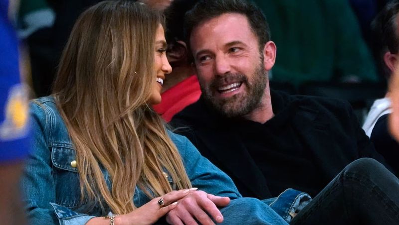 Regizorul Kevin Smith, dezvăluiri inedite despre căsnicia lui Ben Affleck cu Jennifer Lopez