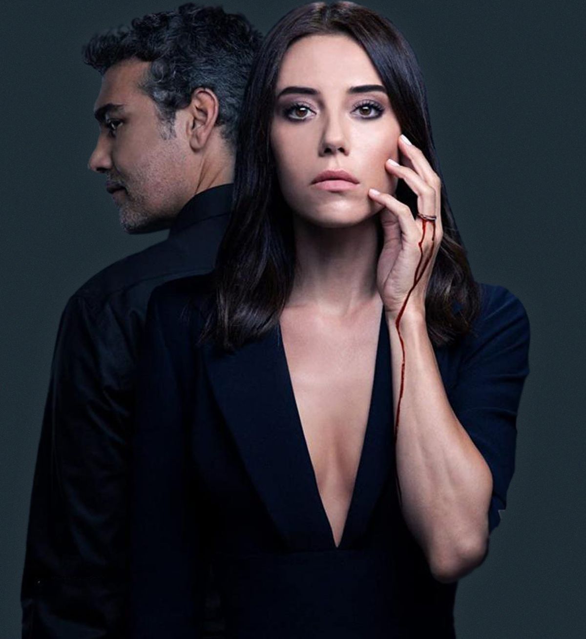 Cansu Dere, actrița principala din serialul “Infidelul”, a trecut prin experiența trădării în dragoste: “Minciuna este ceva atât de urât încât nu vreau să am un mincinos în viața mea”