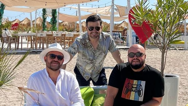 3 Sud Est, 22 de ani de c&acirc;nd a lansat piesa "Te plac"! Membrii formației au &icirc;nregistrat o nouă versiune a single-ului