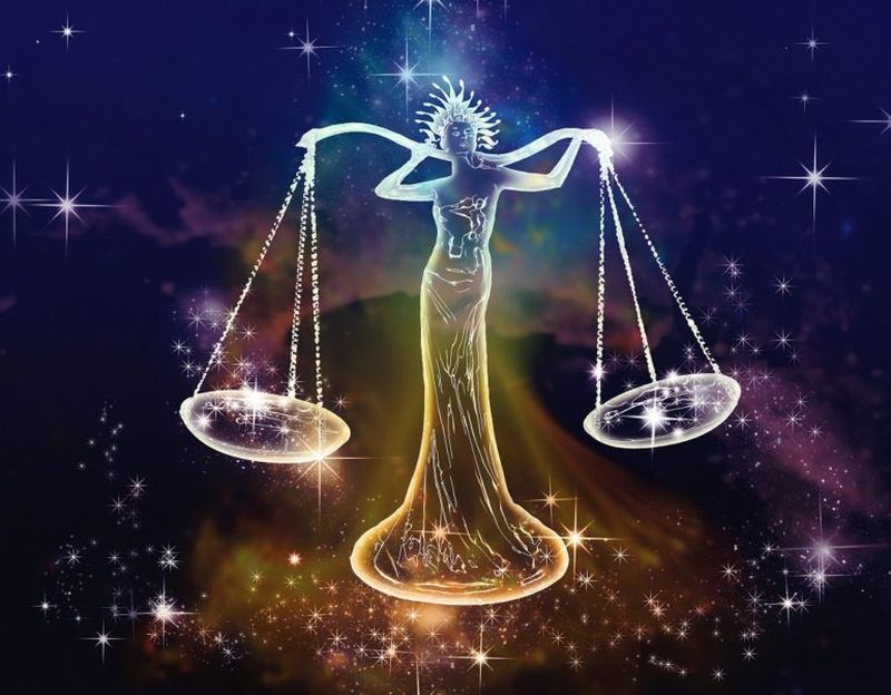 Horoscop de weekend 27-28 august 2022