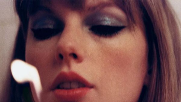 Taylor Swift se pregătește să lanseze cel de-al 10-lea album de studio - "Midnights"