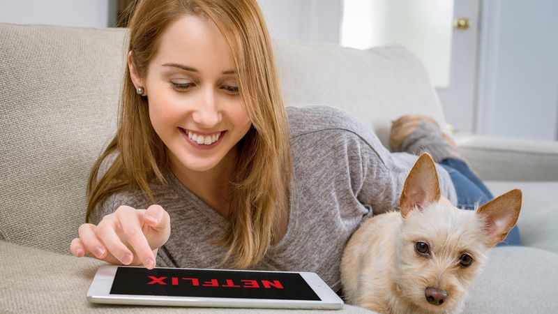 Cât va costa Netflix cu reclame? Au apărut noi informații despre abonament