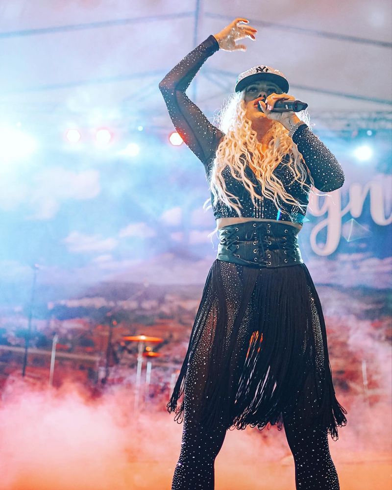 Anda Adam a devenit femeie de afaceri