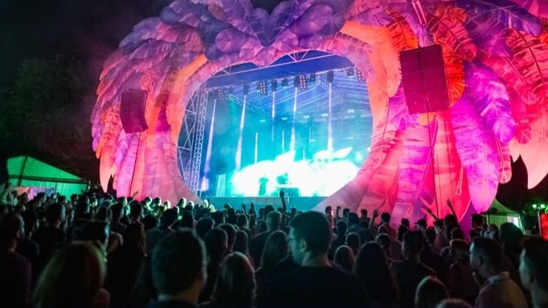 Jessie Ware, Years and Years, Vița de Vie și Vama, printre artiștii care vor urca pe scena festivalului Fall In Love 2022! C&acirc;nd va avea loc evenimentul