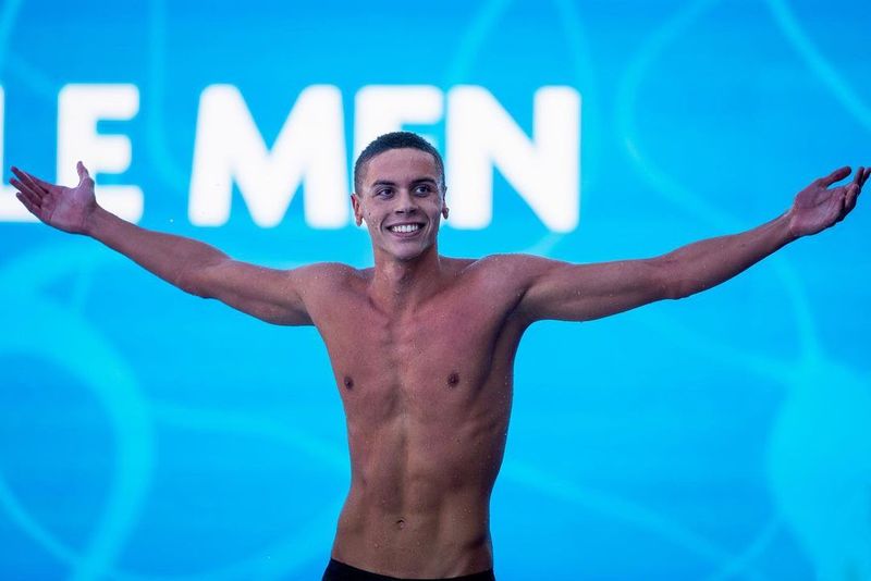 David Popovici a cucerit medalia de aur în proba de 200 m liber