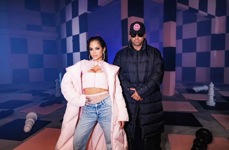 Wisin, Natti Natasha, Los Legendarios - Tiempo