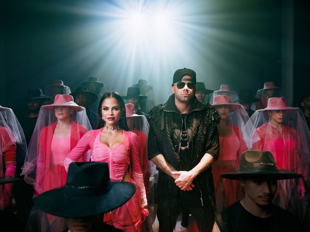 Wisin, Natti Natasha, Los Legendarios - Tiempo