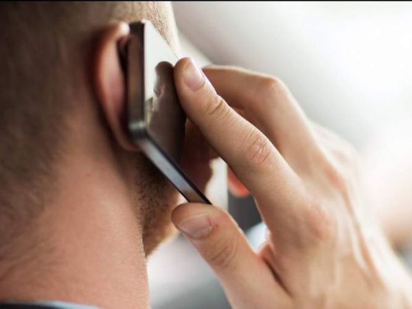 Bancul zilei de vineri, 2 septembrie 2022: Un tip sună la avocat: &bdquo;Care e diferența?&rdquo;