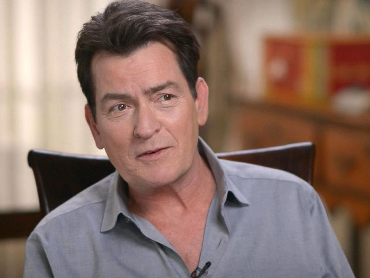 3 septembrie 2022: Charlie Sheen împlineşte 57 de ani.