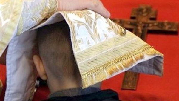 Bancul zilei de miercuri, 7 septembrie 2022: Ion se duce la preot pentru a se spovedi: „Sunt cel mai cinstit enoriaș al tău”