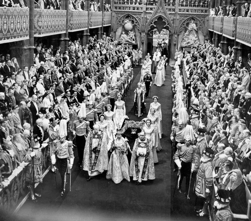 Imagini memorabile din viața celui mai longeviv monarh britanic