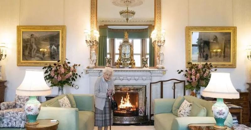 Ultimele imagini surprinse cu Regina Elisabeta a II-a în viață