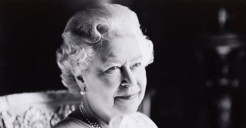 A murit Regina Elisabeta a II-a