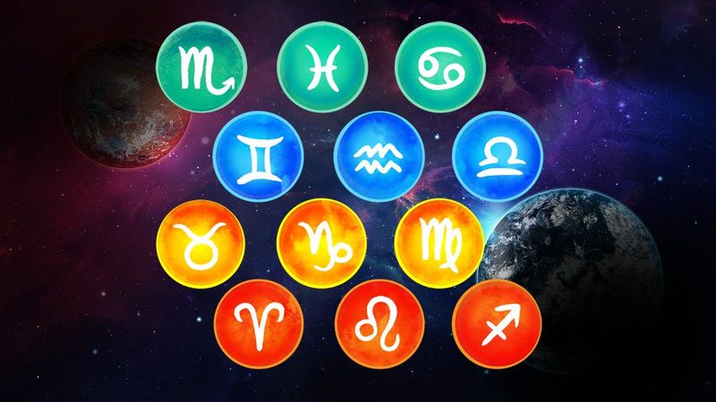 Horoscop octombrie 2022: Zodiile care au parte de o lună de vis