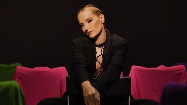 Minelli a lansat piesa „Confused” - VERSURI aici