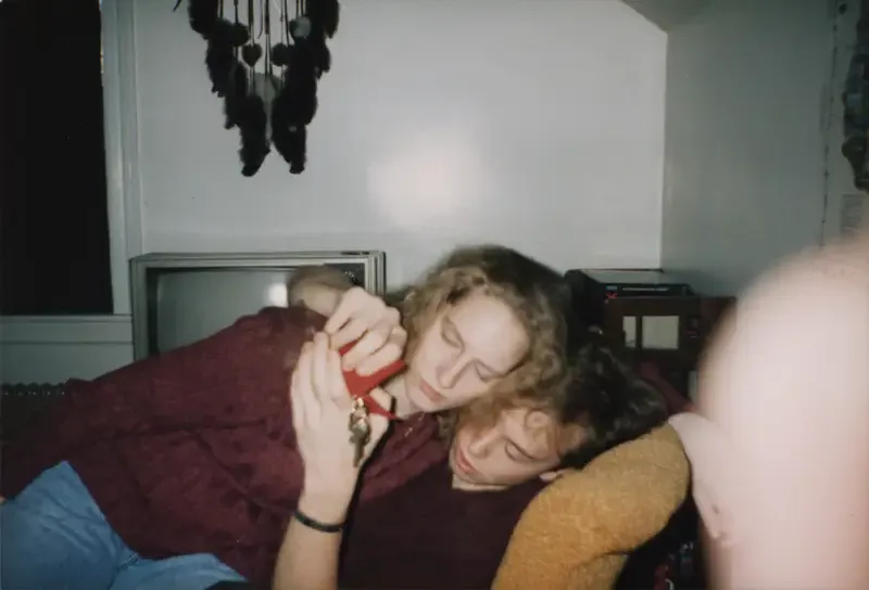 Fosta iubită a lui Elon Musk scoate la licitație amintirile din anii de studenție ale milionarului. Vezi imagini cu antreprenorul de pe vremea când încă nu cunoscuse succesul