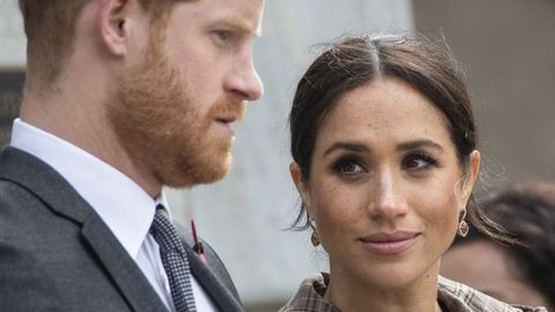 Prințului Harry i se interzice să poarte uniformă militară la &icirc;nmorm&acirc;ntarea Reginei Elisabeta a II-a: &bdquo;Este o lovitură uriașă&rdquo;