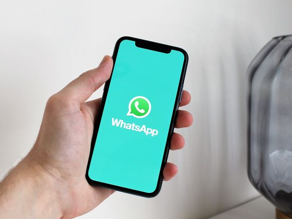 WhatsApp nu va mai funcționa pe anumite modele de telefoane. Vezi dacă și telefonul tău se află pe listă!