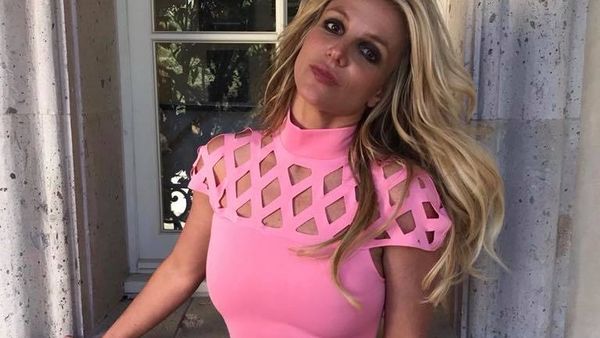 Britney Spears s-a pozat din nou goală pe Internet! Artista a provocat un val de reacții: „Sper că faci terapie și obții ajutorul de care ai nevoie”