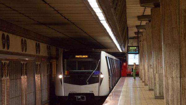 Bancul zilei de miercuri, 14 septembrie 2022. O fetiță în metrou