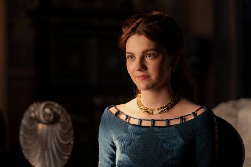 Emily Carey recunoaște că a fost „speriată” să filmeze scenele de amor cu Paddy Considine din cauza diferenței de vârstă: „Am fost puțin îngrijorată”