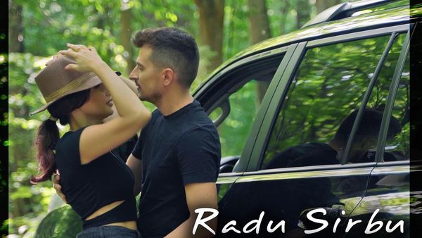 VIDEOCLIP: Radu S&icirc;rbu (ex O-Zone) - &Icirc;n ochii tăi