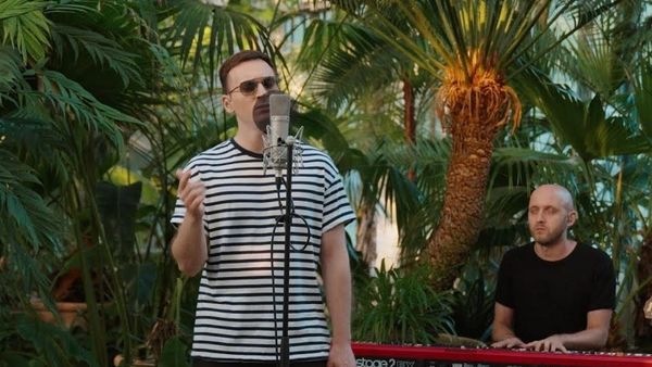 The Motans a lansat o variantă live a piesei "În Glumă”