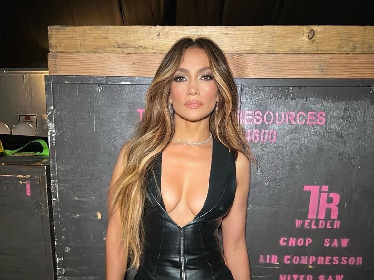 Jennifer Lopez arată impecabil la cei 53 de ani! Diva latino face furori cu fiecare apariție și este mândră de originile sale: „M-a făcut să mă simt specială”