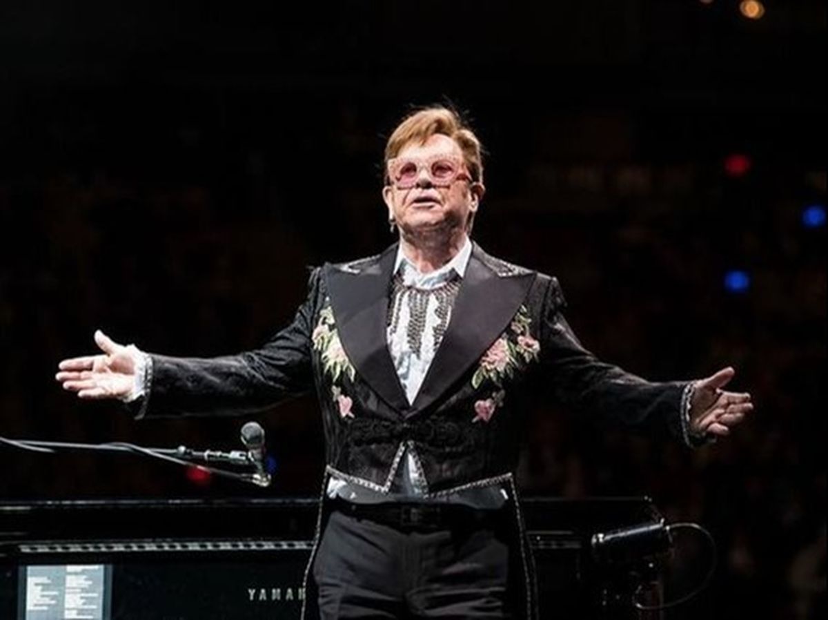 Elton John va susține un concert la Casa Albă