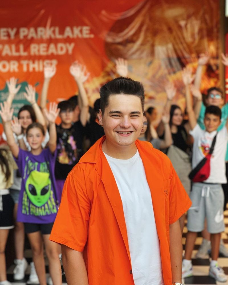 Vloggerul Selly vorbește despre avantajele și dezavantajele statutului de influencer. Care este prețul succesului?