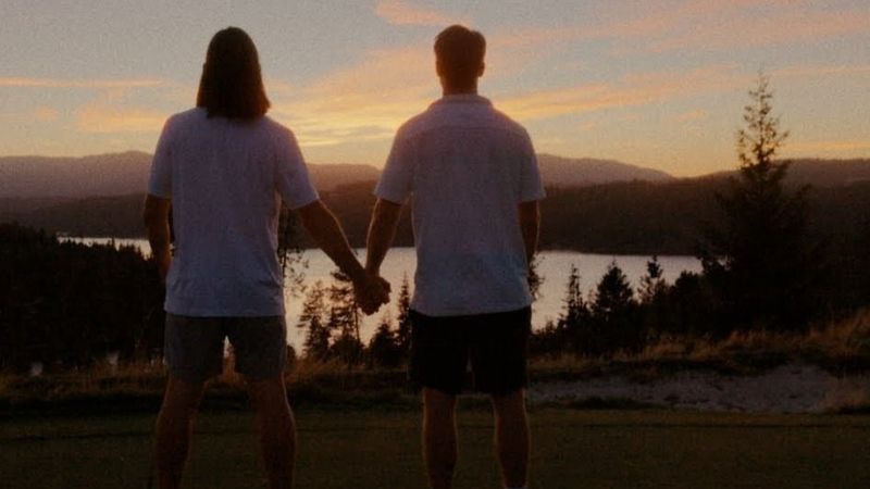 Kygo, Gryffin și Calum Scott au lansat videoclipul piesei &rdquo;Woke Up in Love&rdquo;