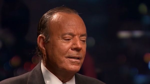 23 septembrie 2022: Julio Iglesias &icirc;mplinește 79 de ani. Cele mai frumoase melodii ale c&acirc;ntărețului spaniol