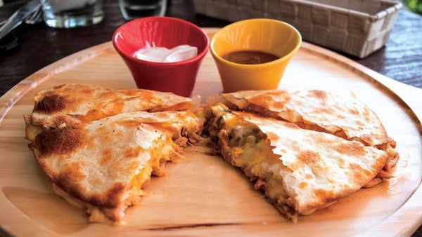 25 septembrie 2022: Ziua Quesadilla. O rețetă ingenioasă pe care o poţi &icirc;ncerca la tine acasă
